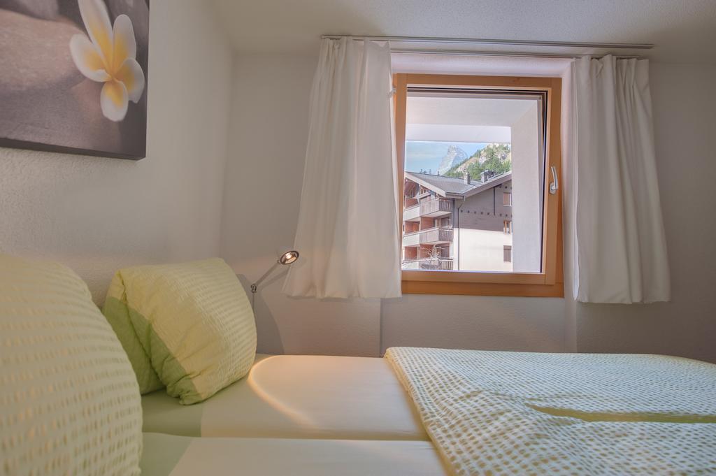 צרמט Cabana Apartments חדר תמונה
